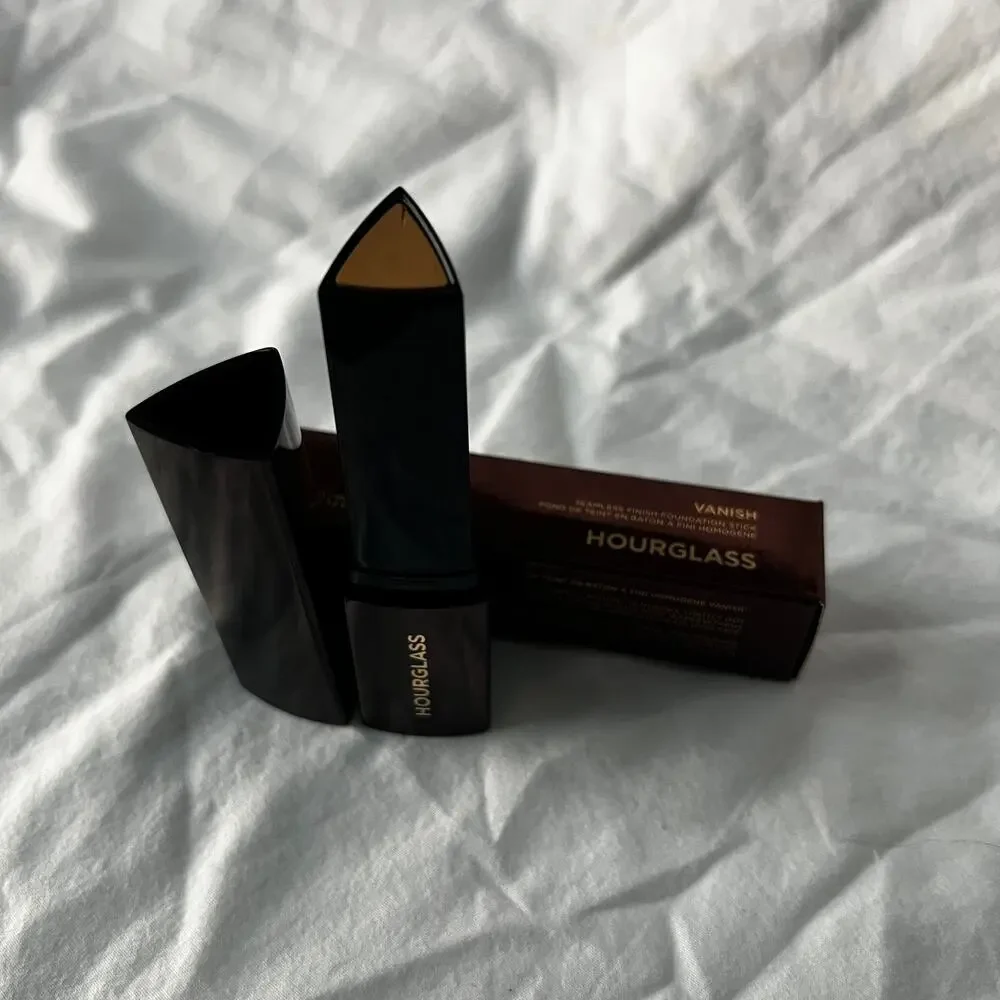 Hourglass  Vanish™ Seamless Finish Foundation Stick | Buff | Flawed